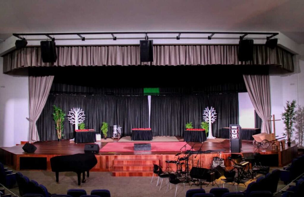 Brookhouse Runda – Auditorium - Terry Interior Designs